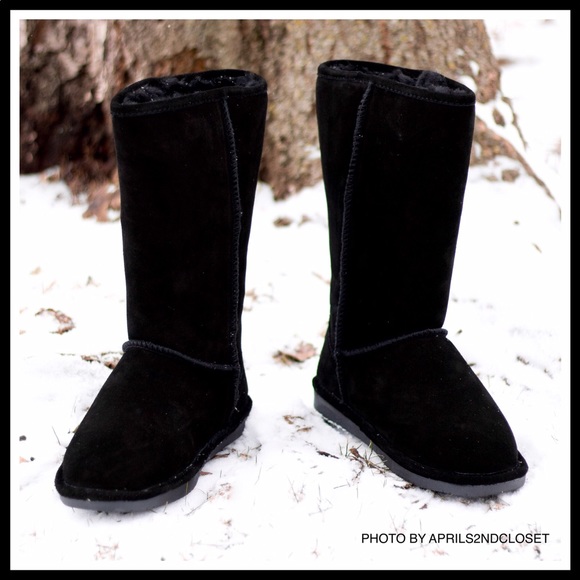 BLACK SUEDE SHEARLING LINED COZY WINTER BOOTS MID CALF COMFY BOOTIES - Picture 2 of 9